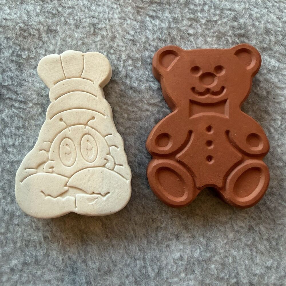 Lot of 2 Terracotta Brown Sugar Savers Softeners 1 Sugar Bear & 1 White Lobster